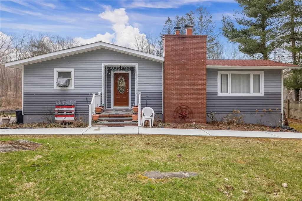 60 Kent Shore Drive Carmel NY 10512