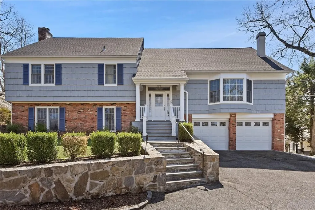 7 Iroquois Trail Harrison NY 10528