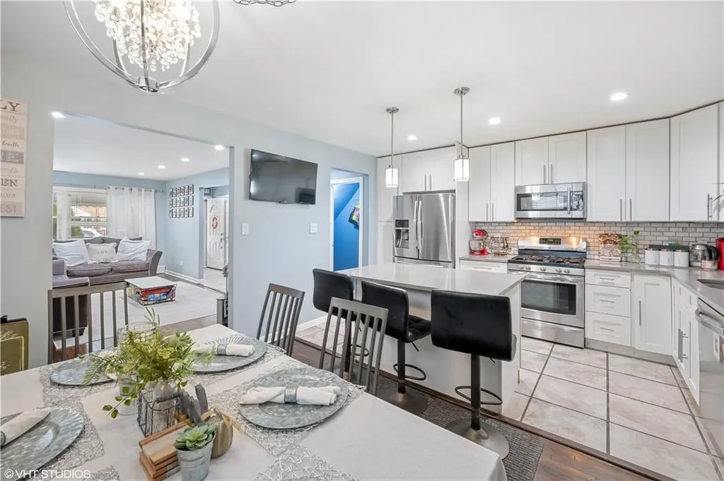 3039 Grace Avenue Bronx NY 10469