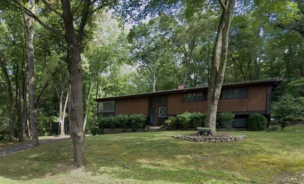 4 Heather Hill Lane Suffern NY 10901