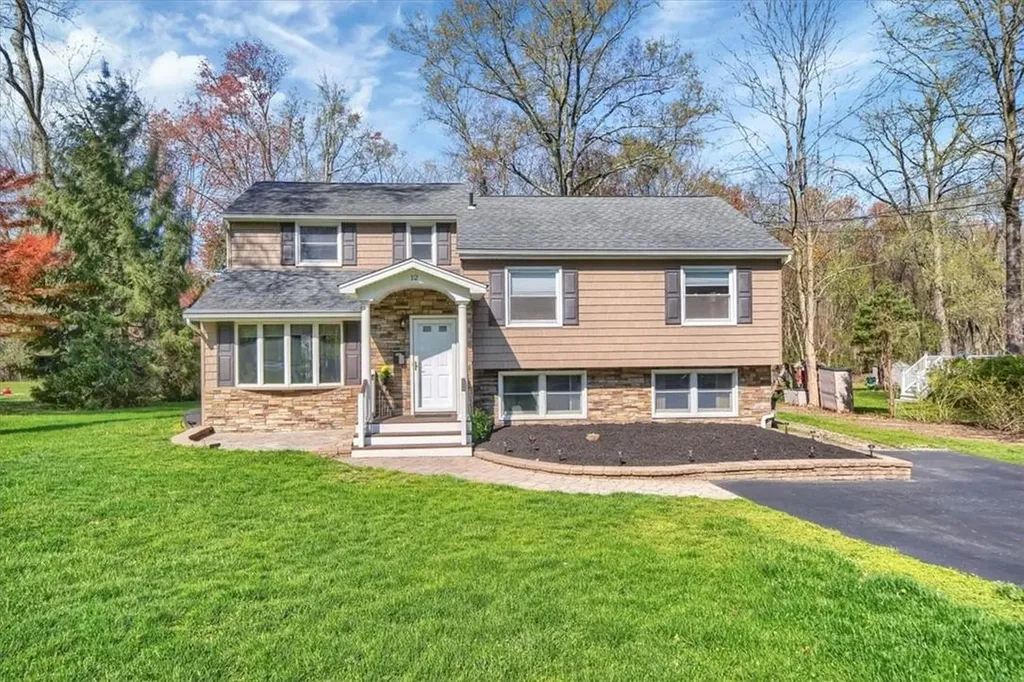 12 Hobe Street West Nyack NY 10994