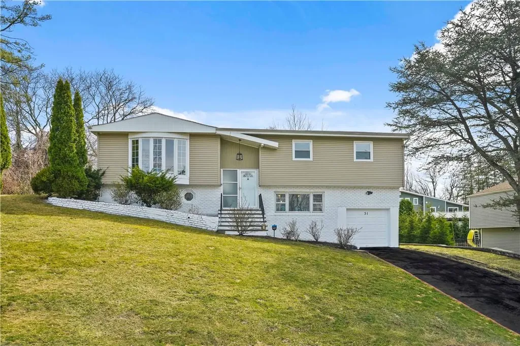 31 Balmoral Crescent White Plains NY 10607