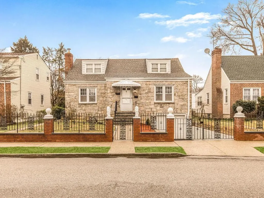 157 Edgewood Avenue Yonkers NY 10704