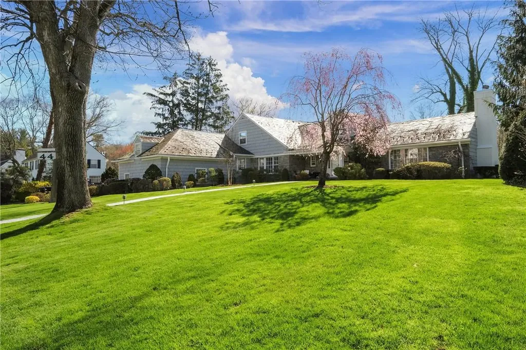 44 Tisdale Road Scarsdale NY 10583