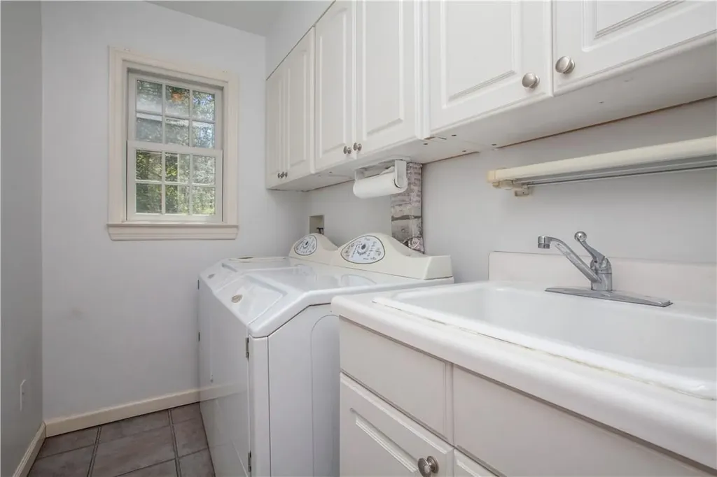 40 High Way Chappaqua NY 10514