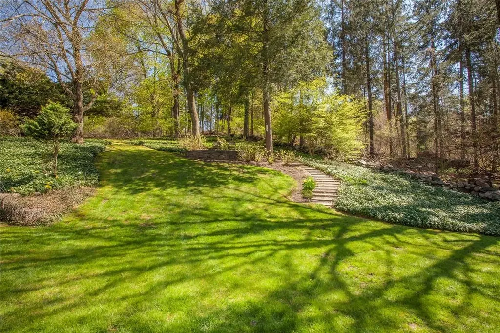 40 High Way Chappaqua NY 10514