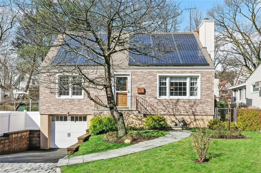 39 Parkview Court White Plains NY 10603