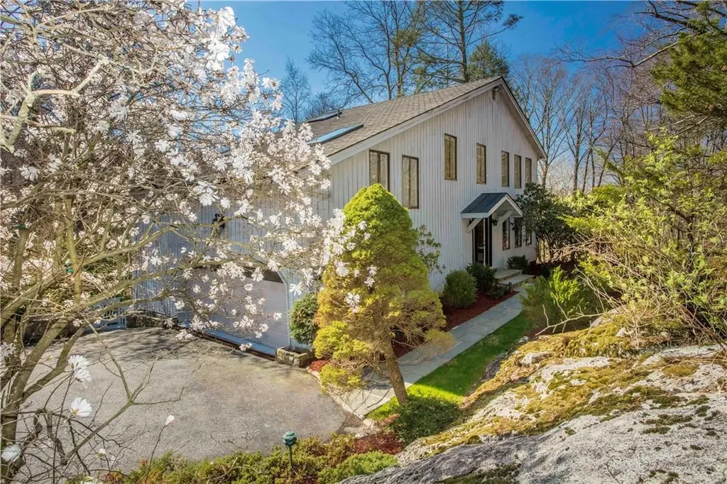 1067 Hardscrabble Road Chappaqua NY 10514