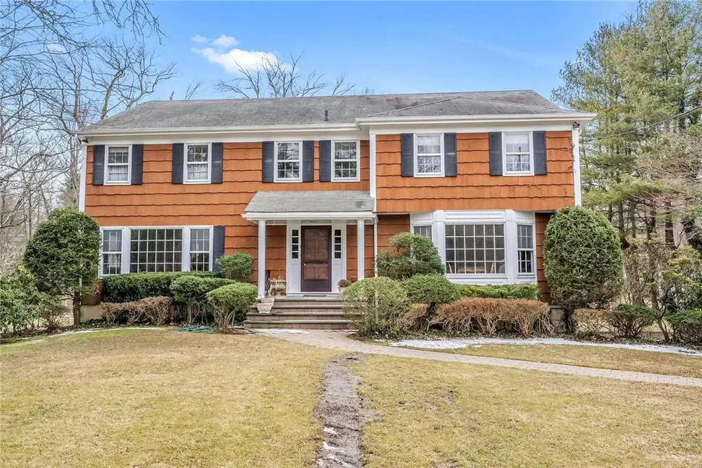 130 Hillair Circle White Plains NY 10605
