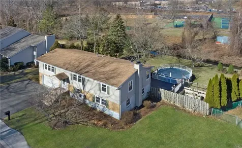 204 Sprain Road Scarsdale NY 10583