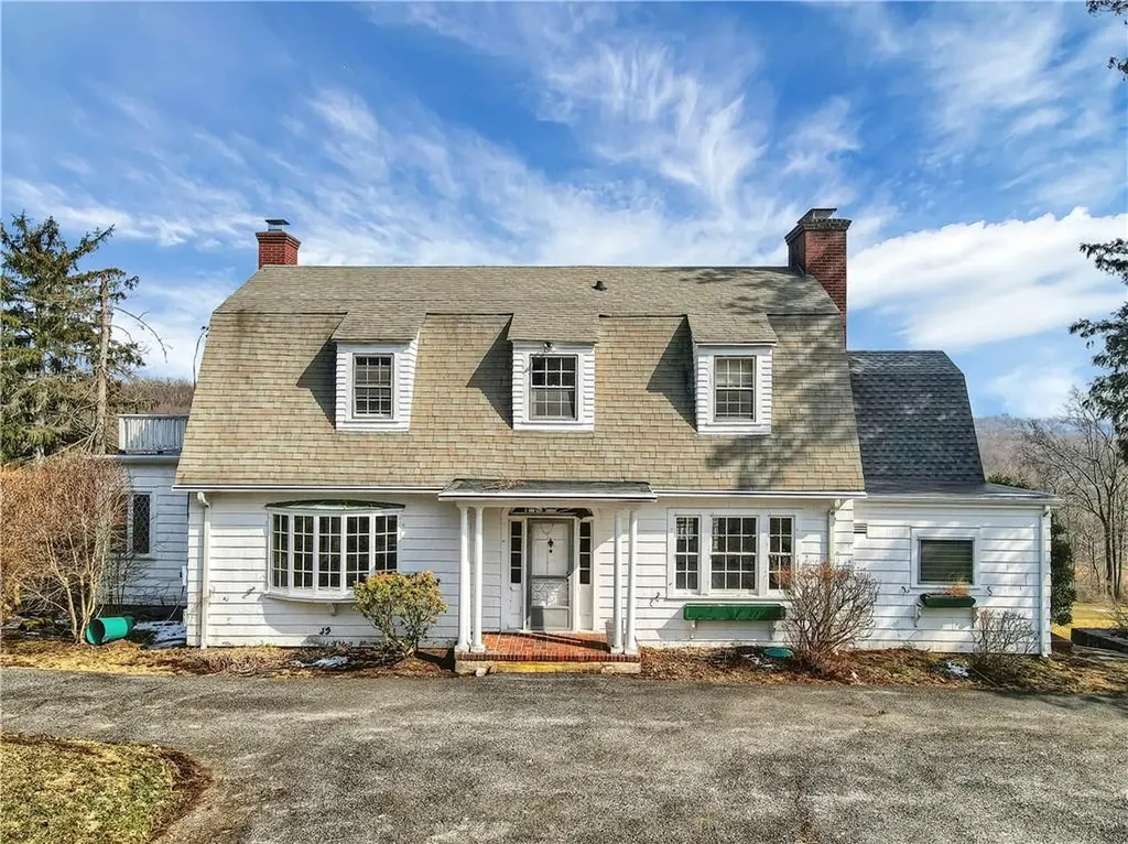 2990 Stony Street Mohegan Lake NY 10547