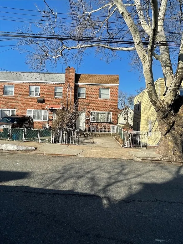 2309 Ellis Avenue Bronx NY 10462