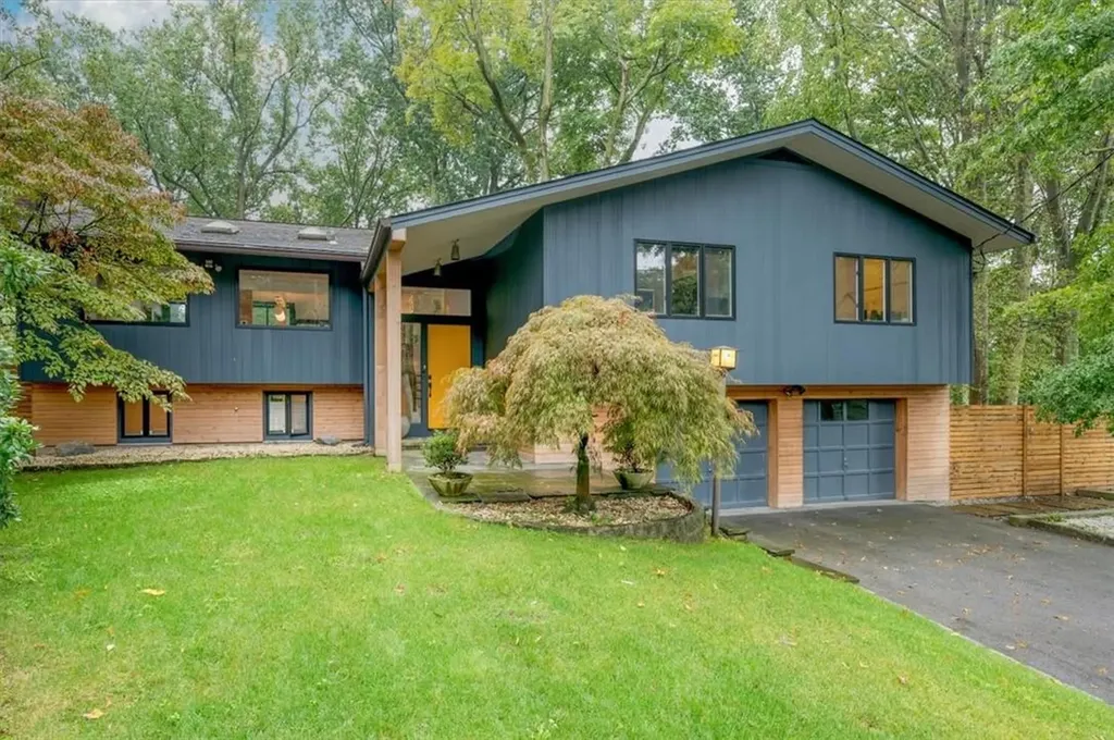 10 Deerhill Lane Scarsdale NY 10583