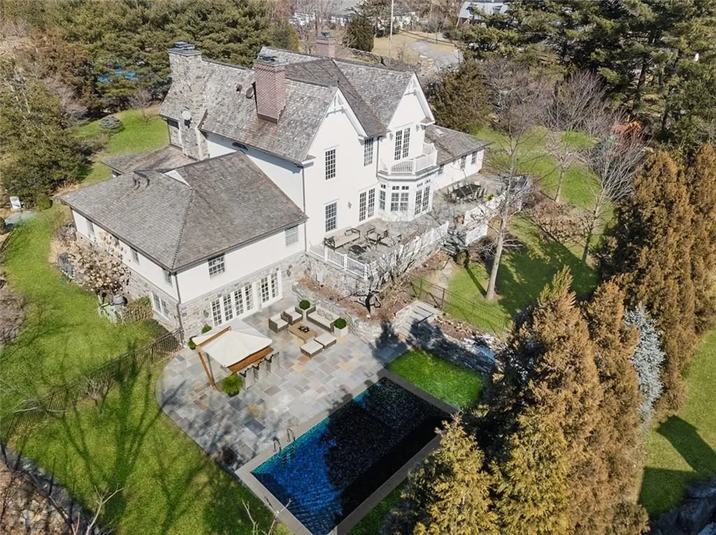 616 West Street Harrison NY 10528