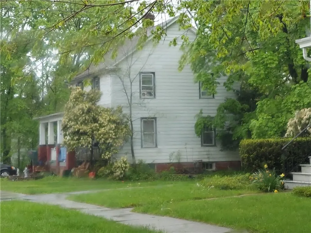 102 E Cedar Street Poughkeepsie NY 12601