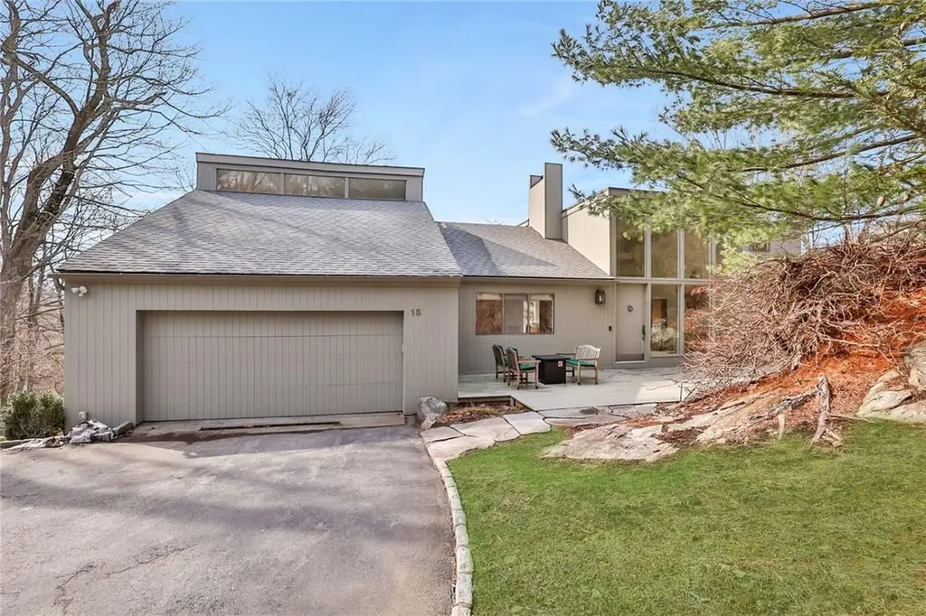 15 High Meadows Road Mount Kisco NY 10549