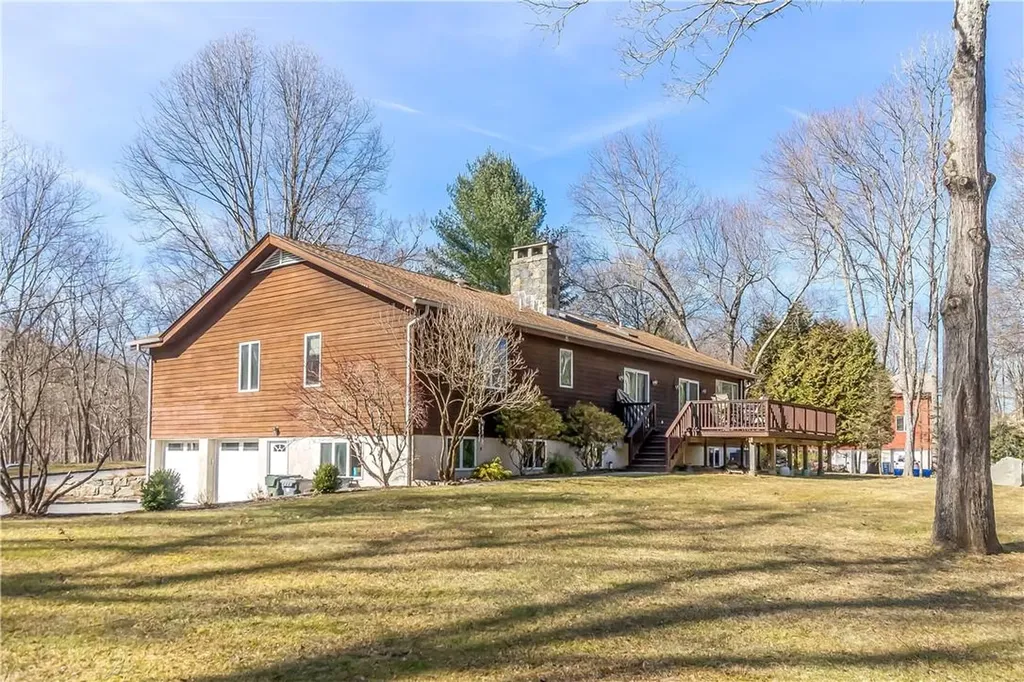 35 Memory Lane Mahopac NY 10541
