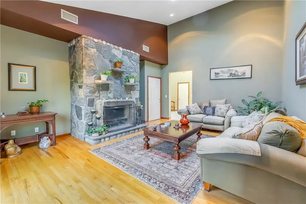 35 Memory Lane Mahopac NY 10541