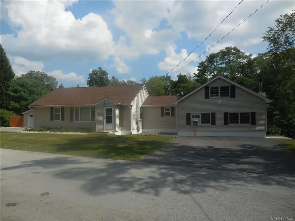 20 Bauer Lane Newburgh NY 12550