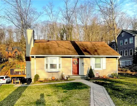 33 Highclere Lane Valhalla NY 10595