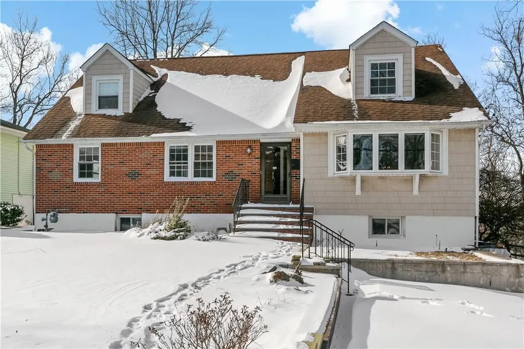 303 Roundhill Drive Yonkers NY 10710