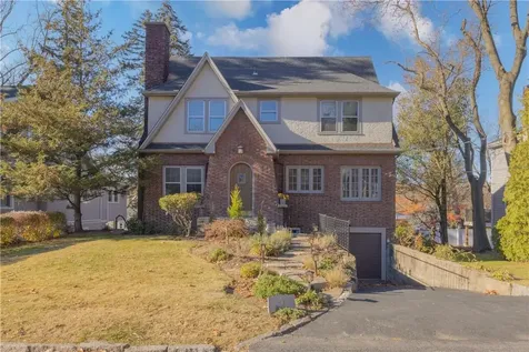 23 Maple Street Hartsdale NY 10530