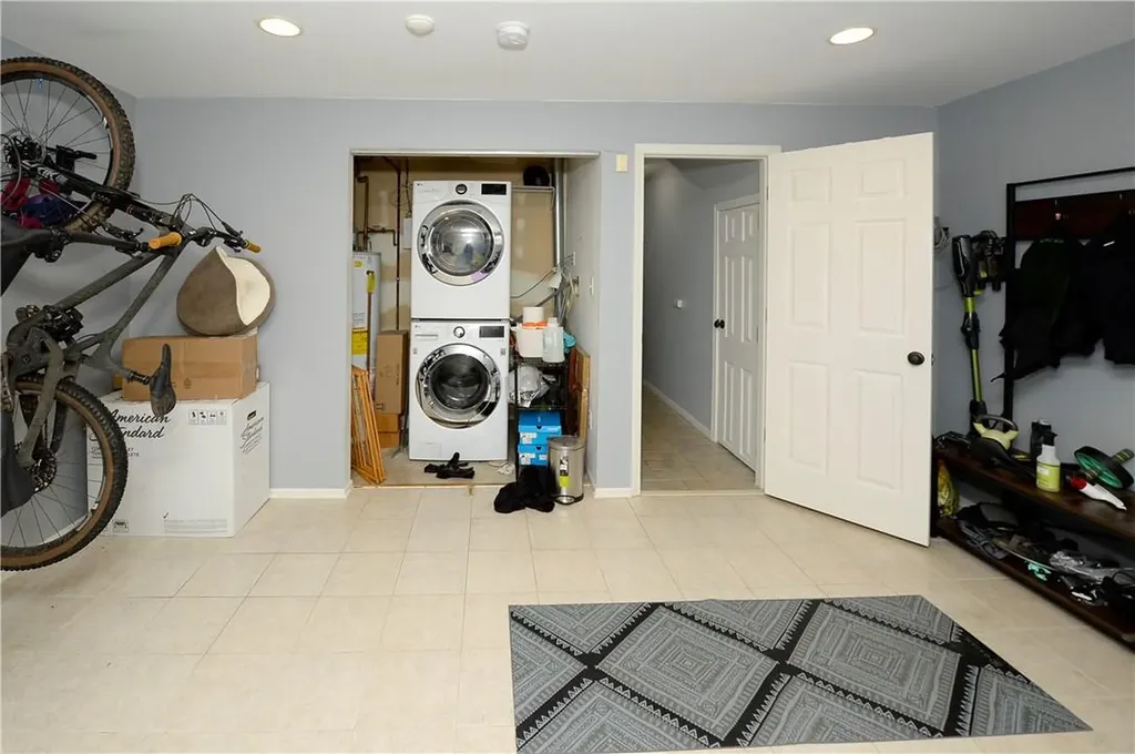 98 Foltim Way Congers NY 10920