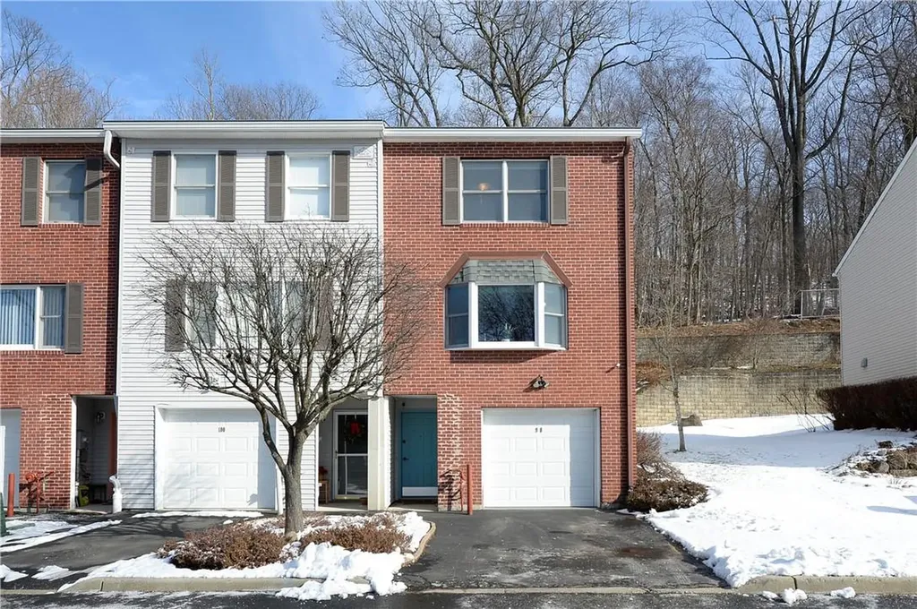 98 Foltim Way Congers NY 10920