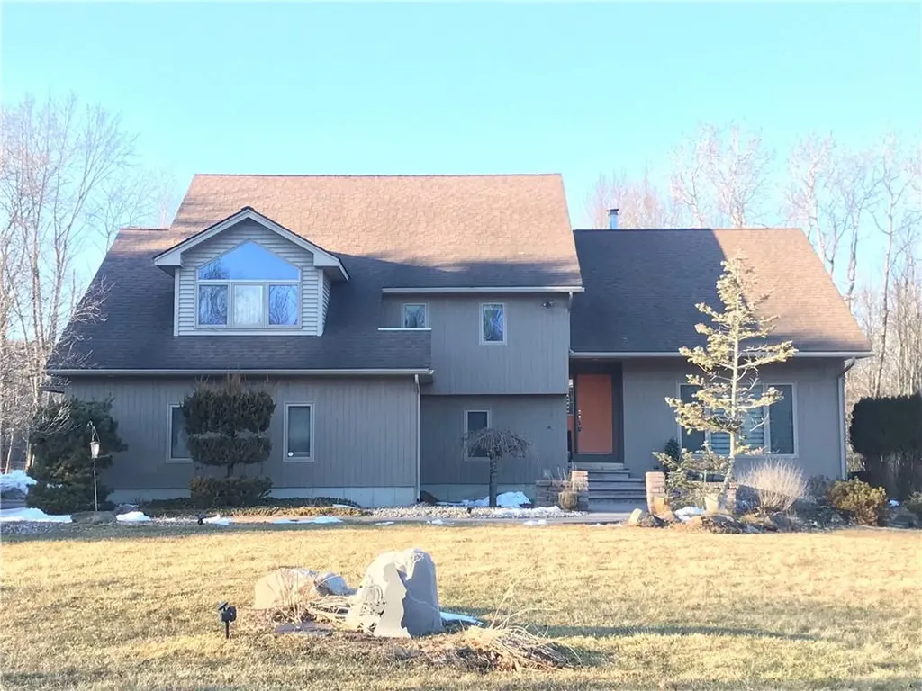 64 Robbins Road Middletown NY 10940