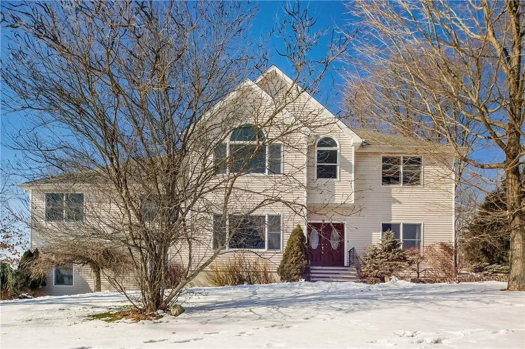 9 Farmor Lane Carmel NY 10512