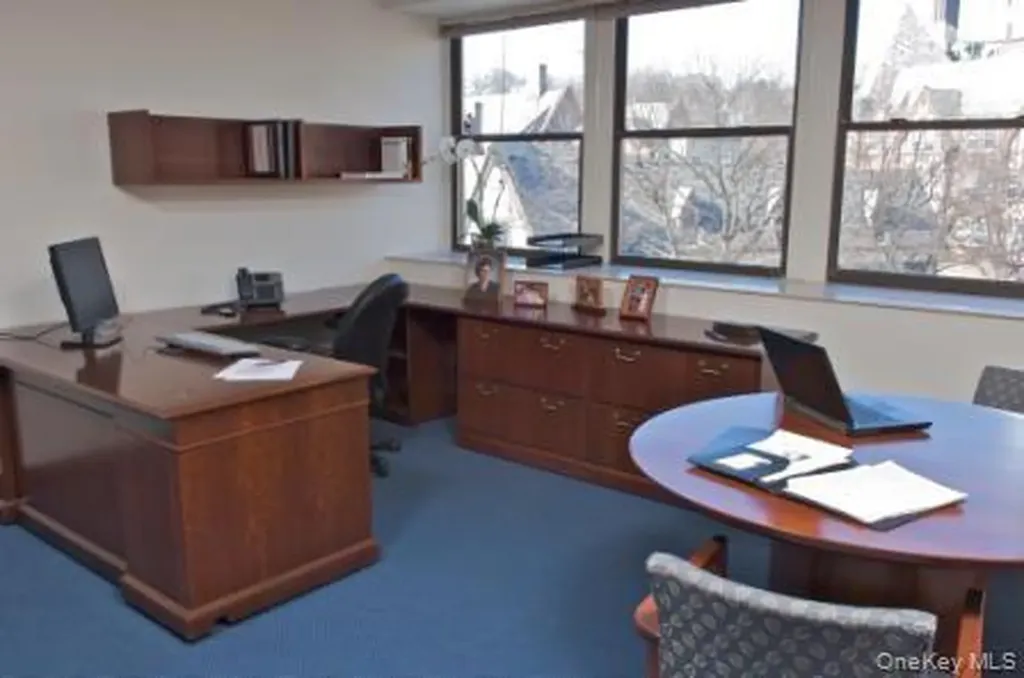 2 Overhill Road Scarsdale NY 10583