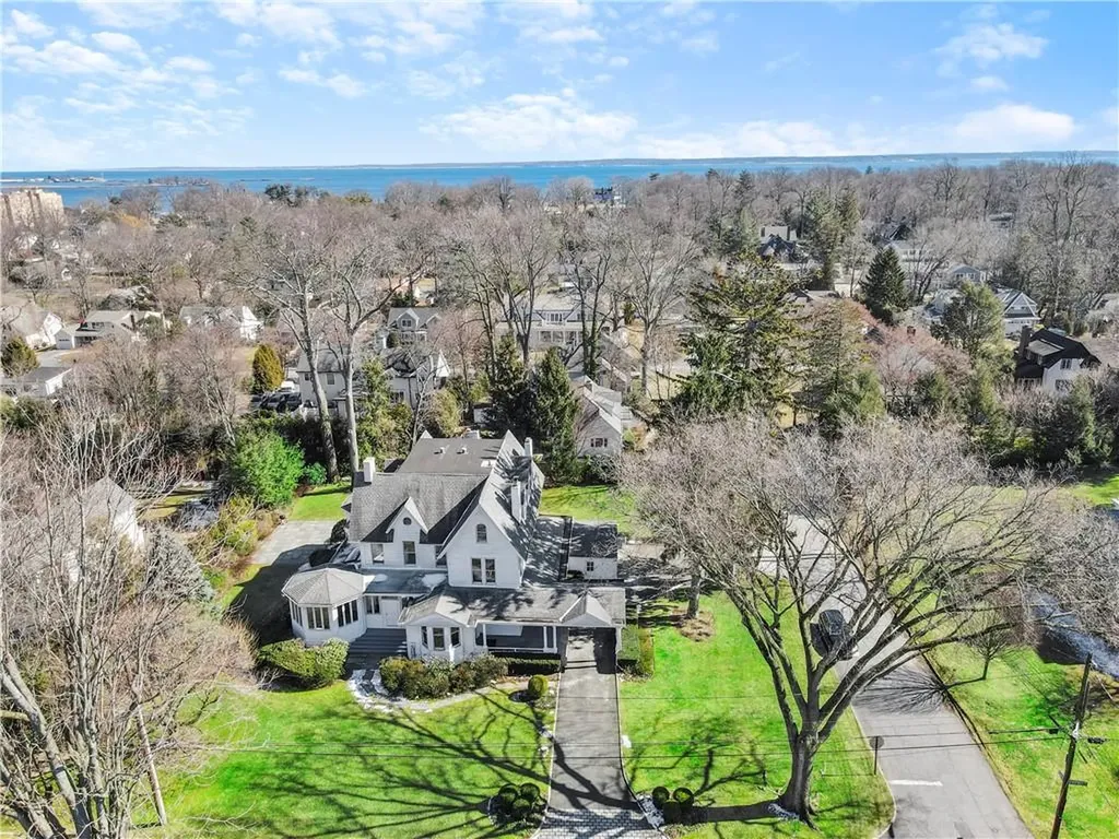 606 Walton Avenue Mamaroneck NY 10543