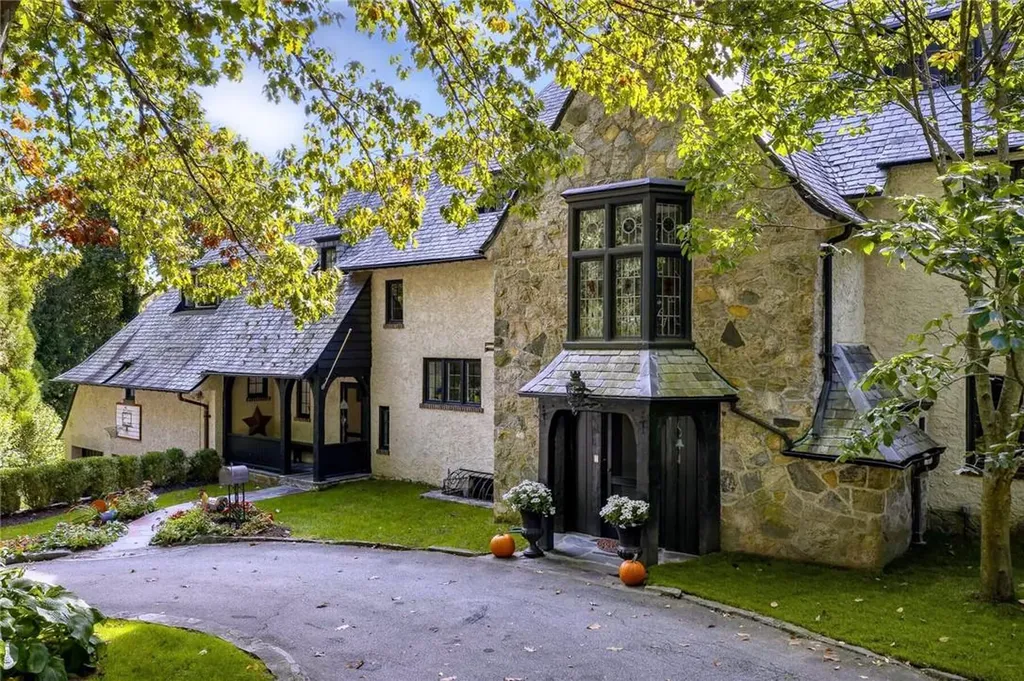 125 Birchall Drive Scarsdale NY 10583