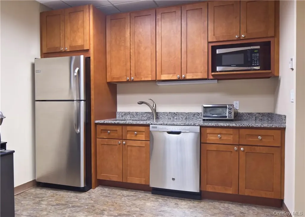 445 Hamilton Avenue White Plains NY 10601