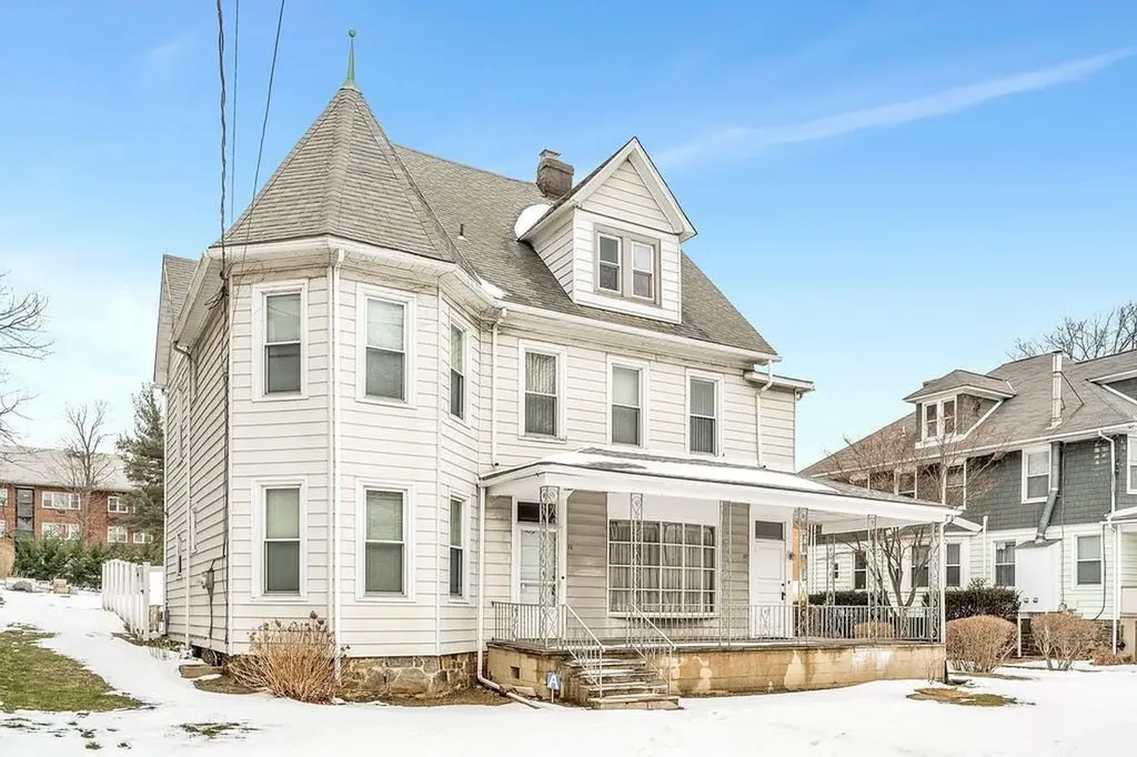 35 Trinity Place New Rochelle NY 10805