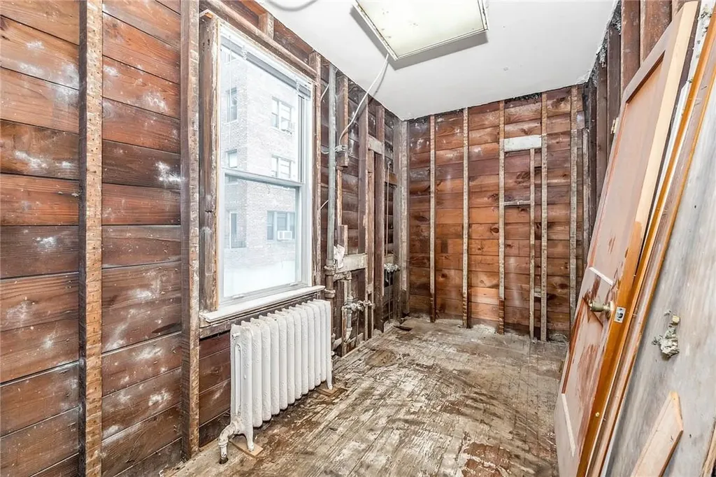 35 Trinity Place New Rochelle NY 10805