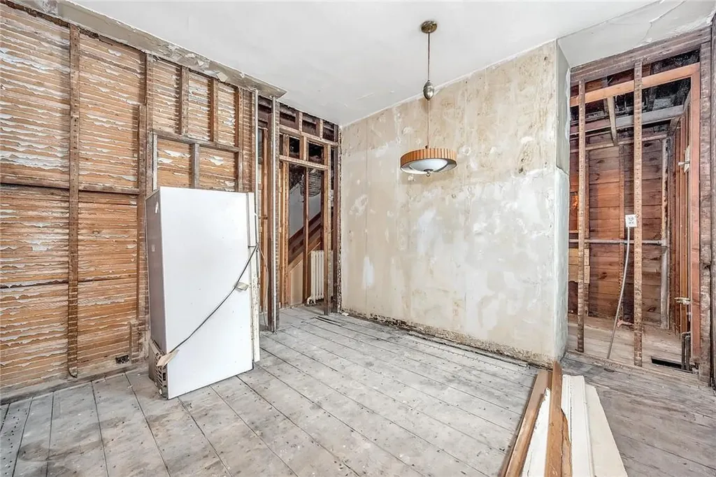 35 Trinity Place New Rochelle NY 10805