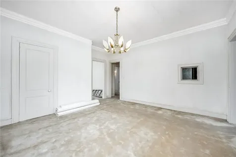 35 Trinity Place New Rochelle NY 10805