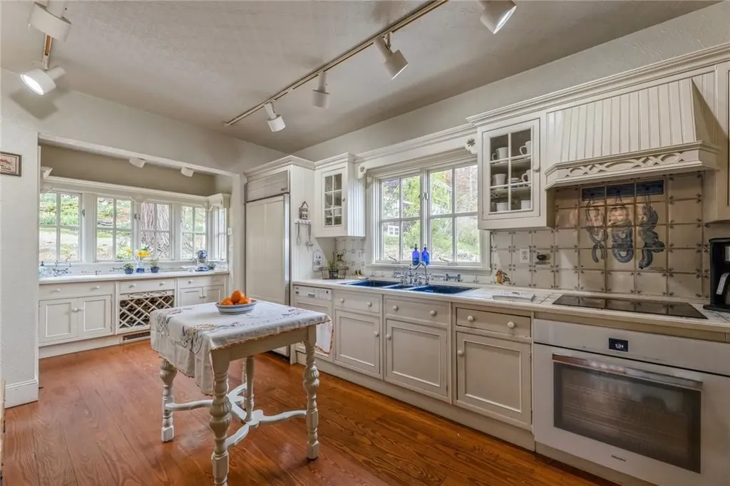 307 River Road Nyack NY 10960