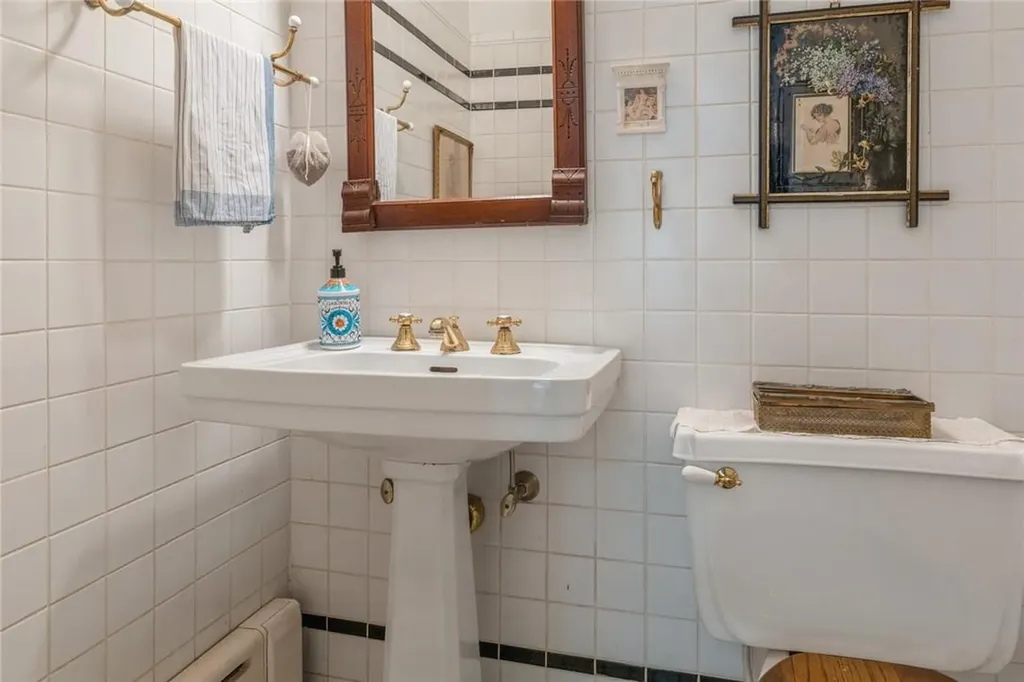 307 River Road Nyack NY 10960