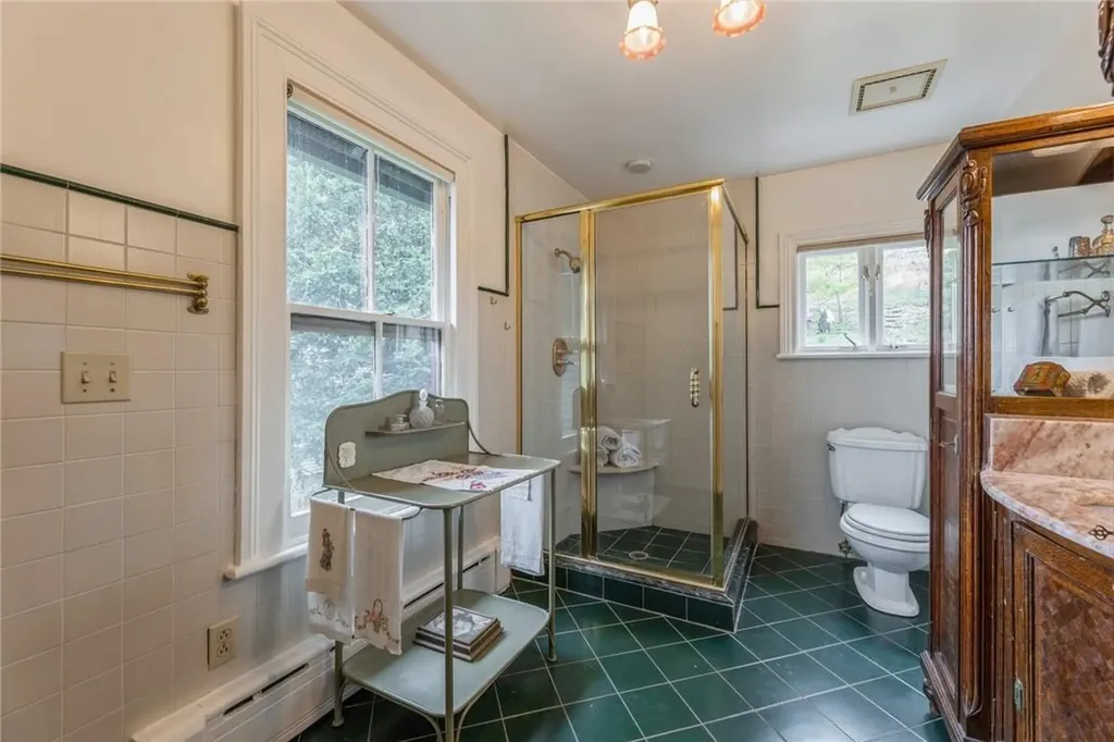 307 River Road Nyack NY 10960