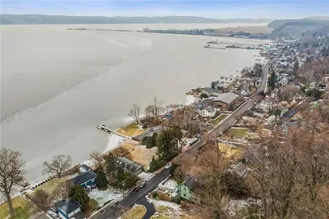 307 River Road Nyack NY 10960