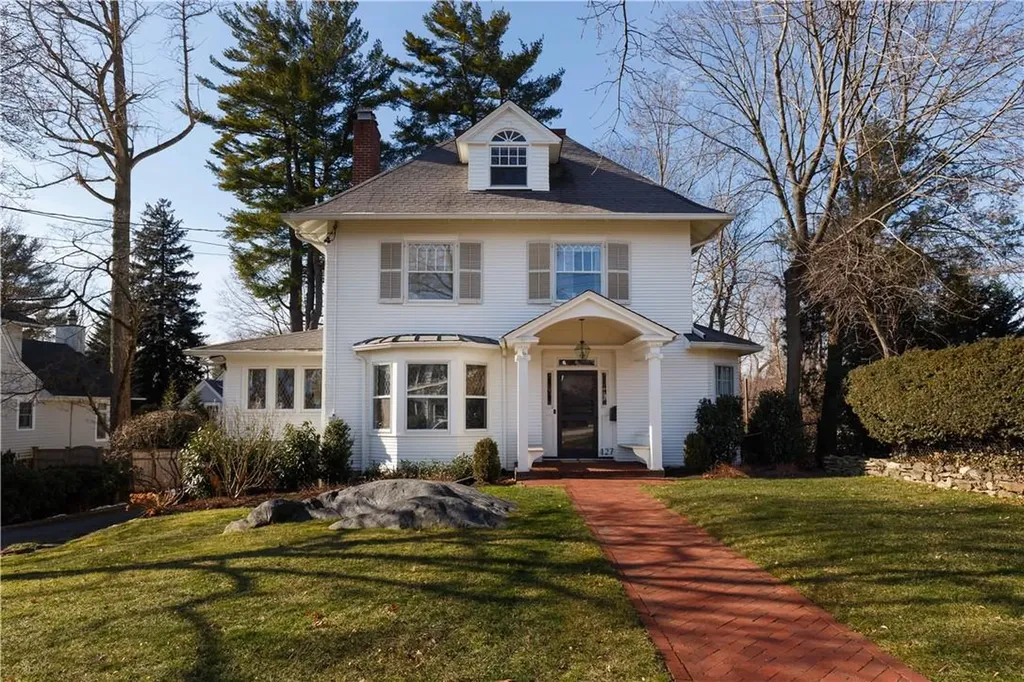 427 Fowler Avenue Pelham NY 10803