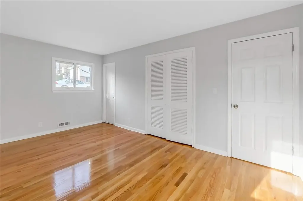 4 Stonewall Circle White Plains NY 10607
