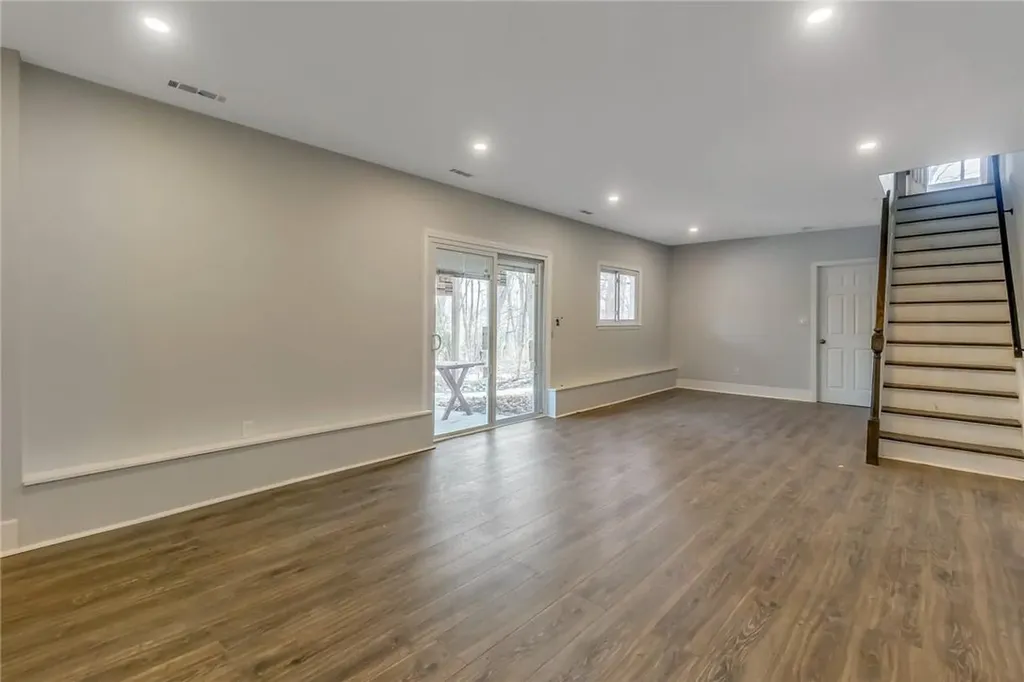 4 Stonewall Circle White Plains NY 10607