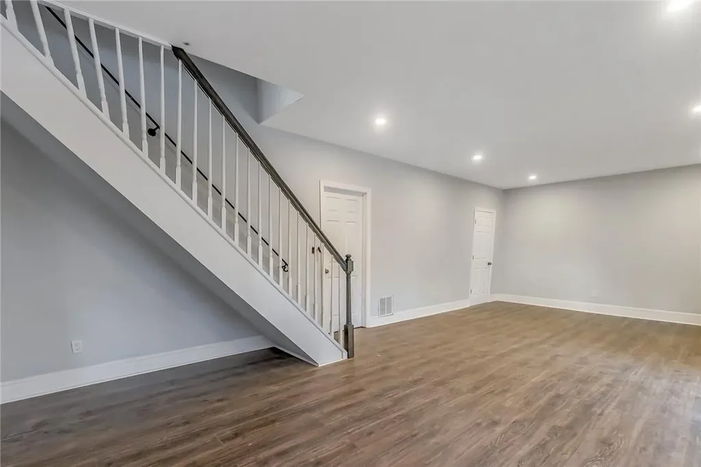 4 Stonewall Circle White Plains NY 10607