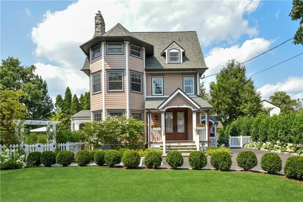26 Oak Avenue Larchmont NY 10538