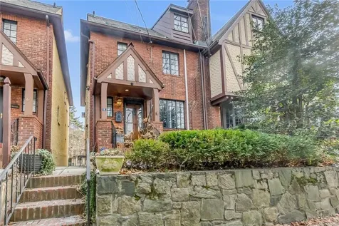 8 Parkway Drive Pelham NY 10803