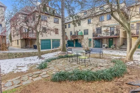 8 Parkway Drive Pelham NY 10803