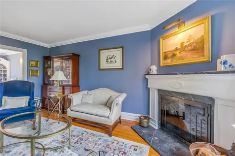 8 Parkway Drive Pelham NY 10803